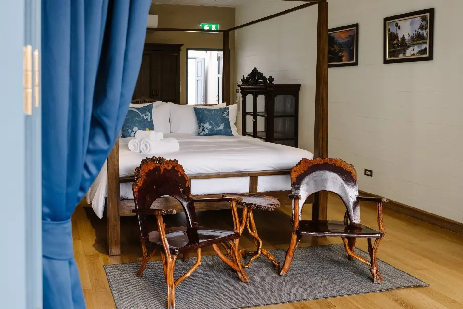 Private Double Colonial Suite (full double bed)