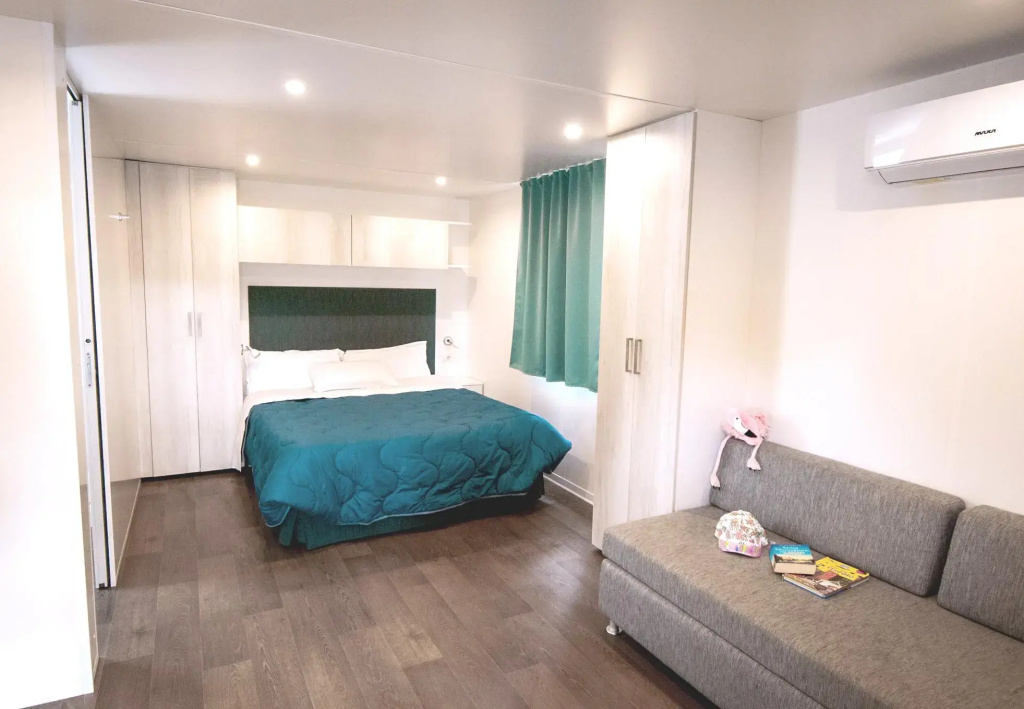 Deluxe Double Mobilhome Studio (full double bed)