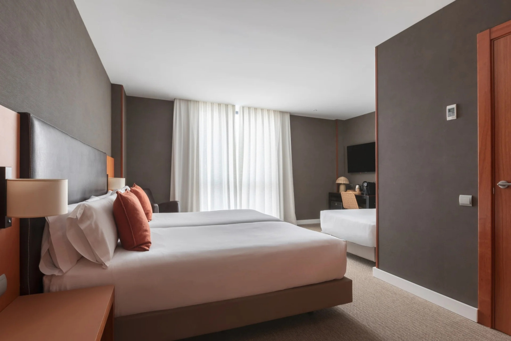 Hotel Acta Sant Just - Chambres