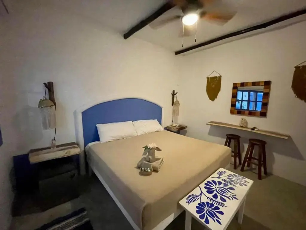 Double Suite (full double bed)