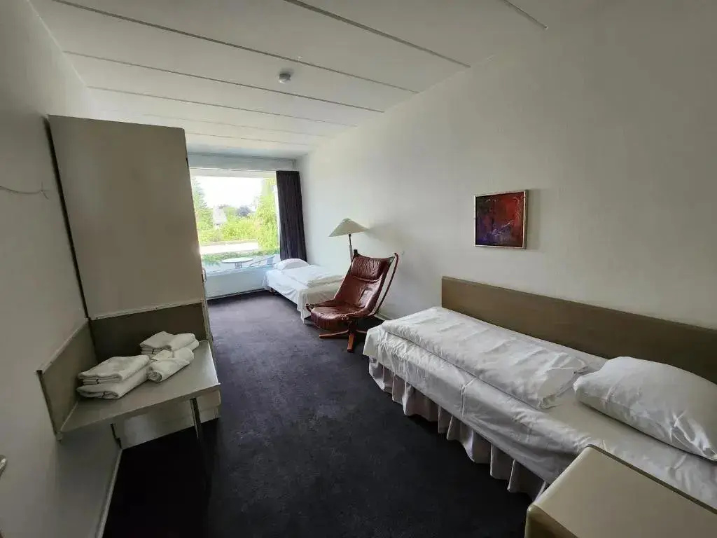 Double room (twin beds)