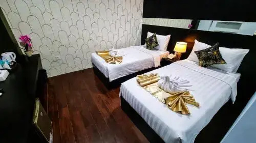 Deluxe Double room (full double bed)