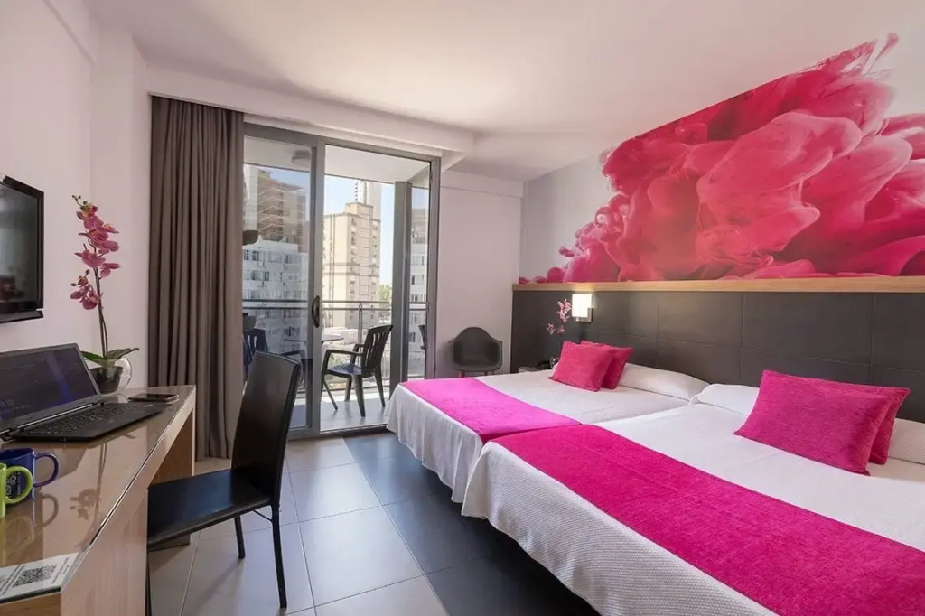 Standard Double room (full double bed)