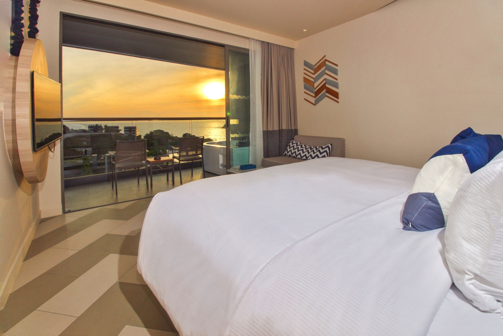 SIS Over The Sea Double room with partial sea view (full double bed)
