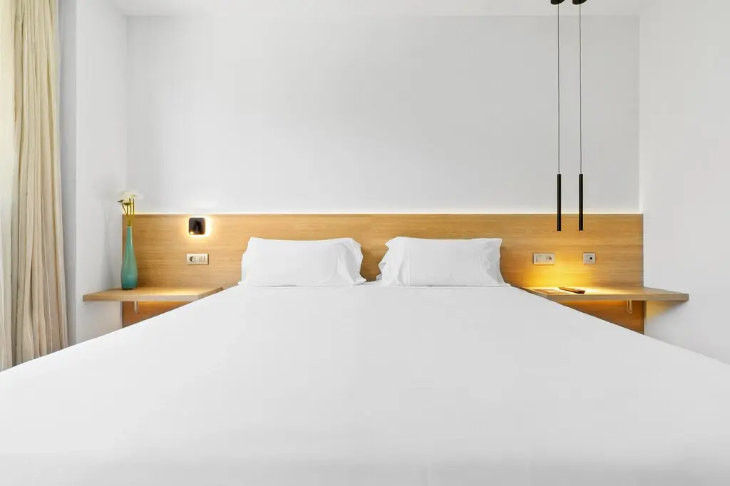 Deluxe Superior Double room (full double bed)