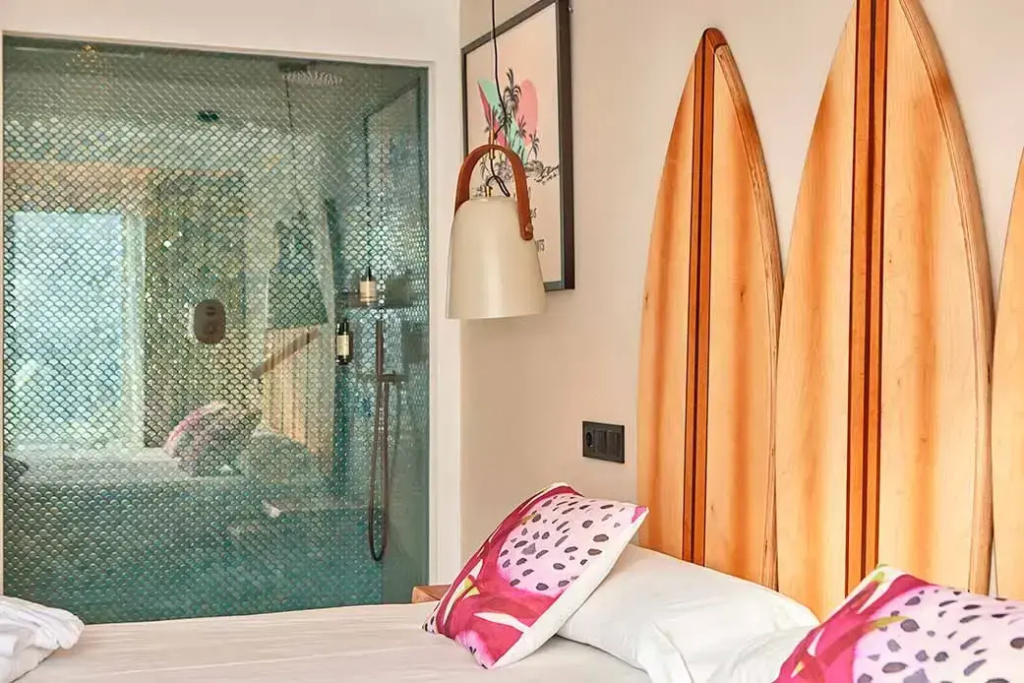 Hang Loose Suite