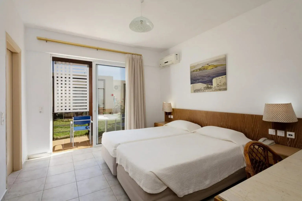 Standard Double room (twin beds)