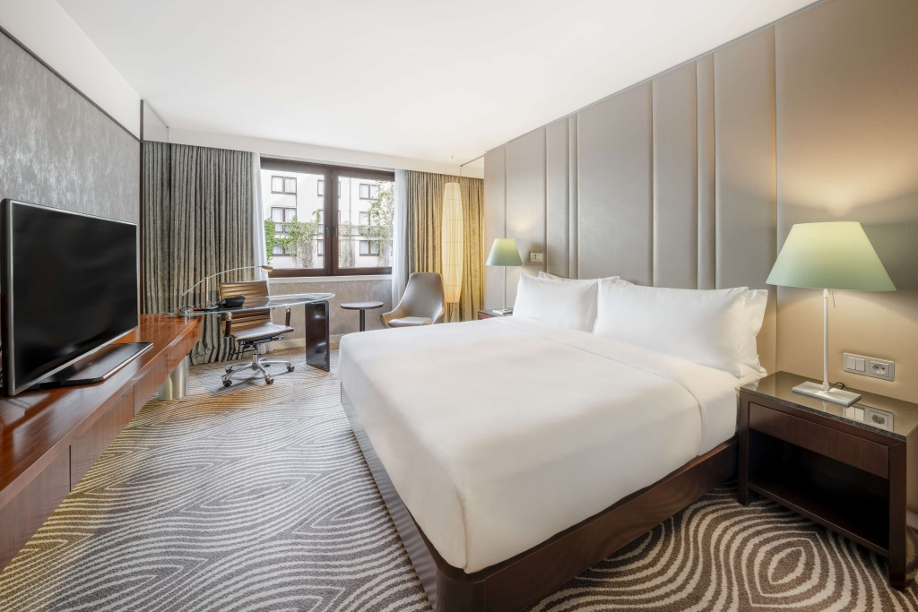 Double room (full double bed)