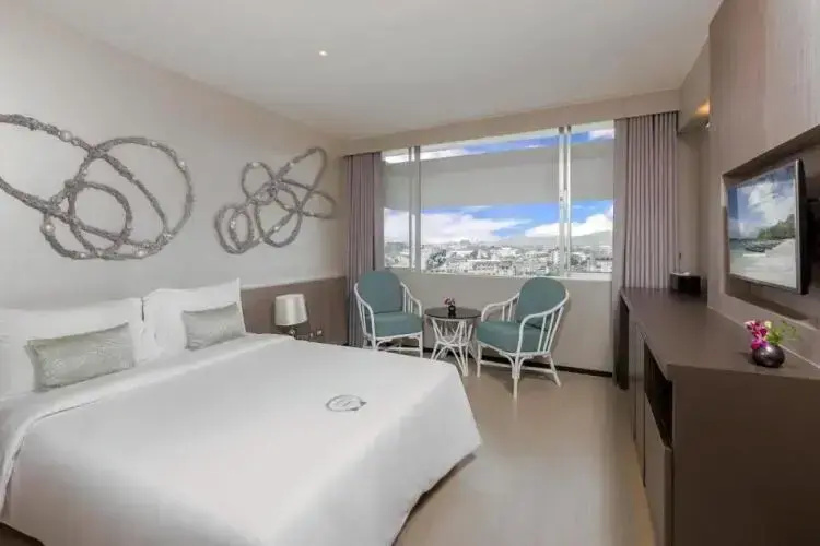 Deluxe Double room (full double bed)