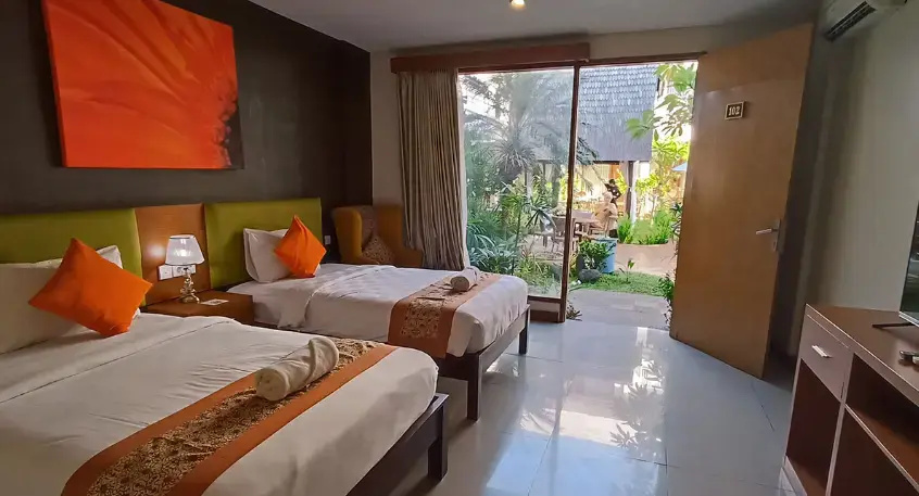 Deluxe Double room with pool view (twin beds)