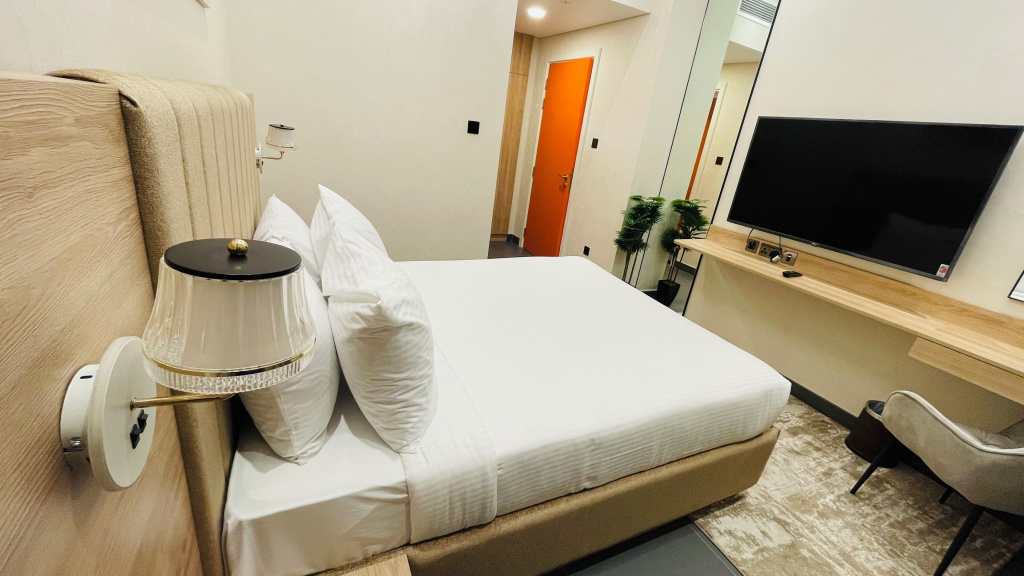 Premier Double room (full double bed)