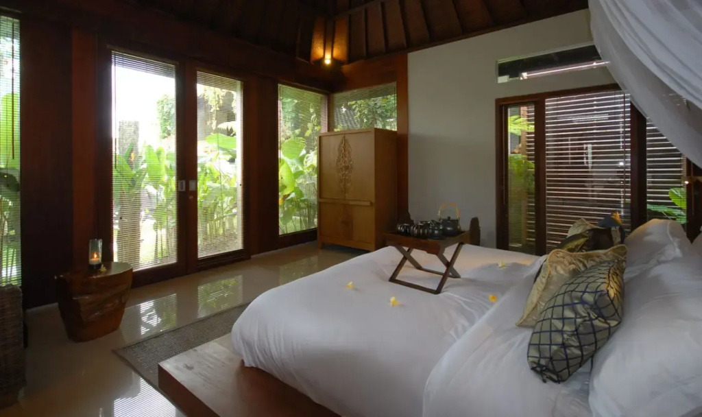 Master Double room (full double bed)