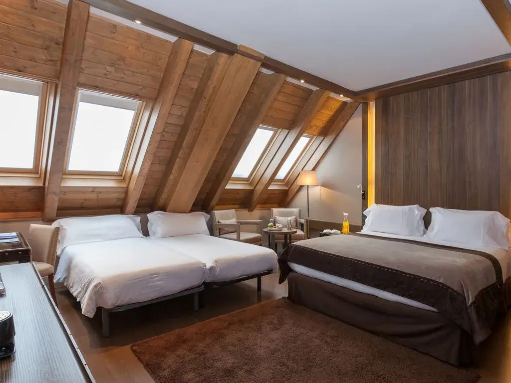Hotel Val De Neu - Chambres