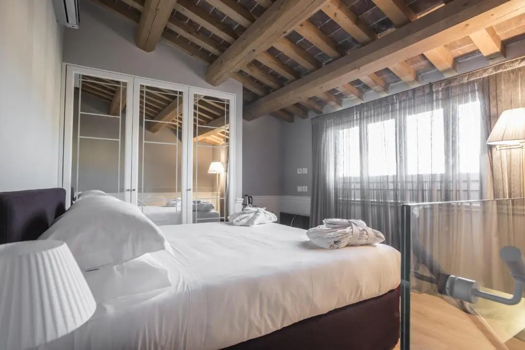 Brunelleschi Con Vista Double Suite (full double bed)