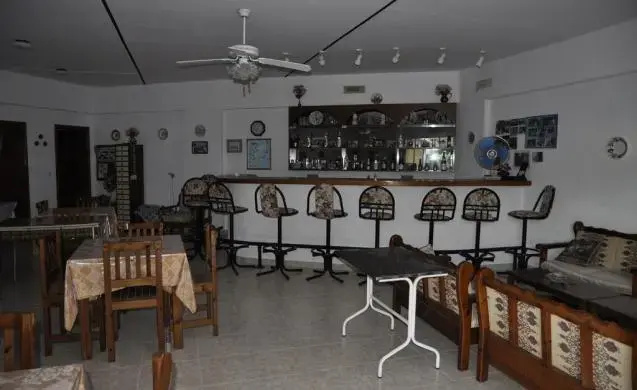 Food & Beverage