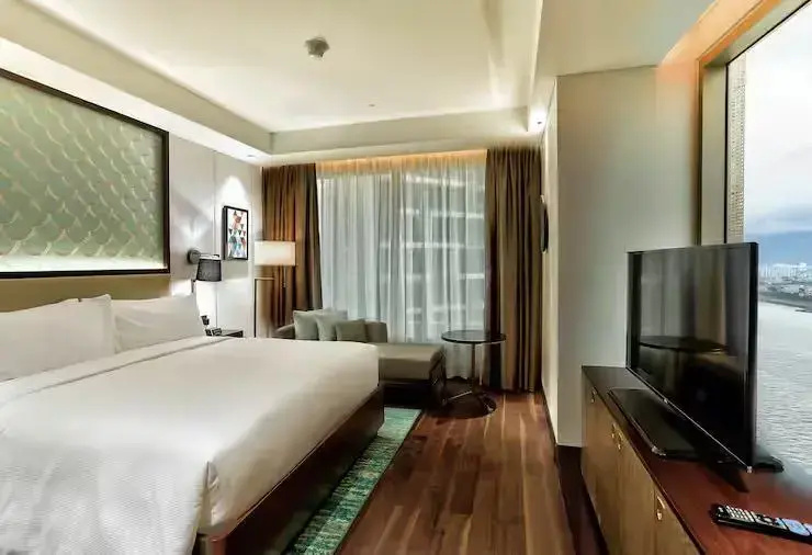 Double Suite (full double bed)