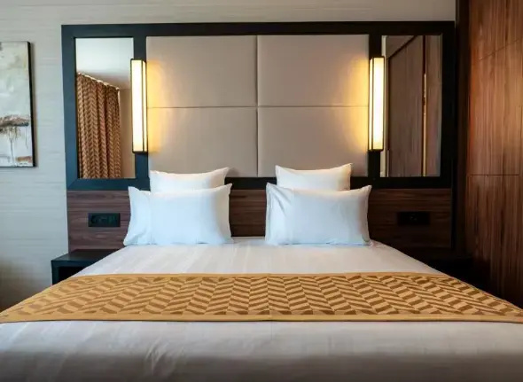 Double Junior Suite (full double bed)