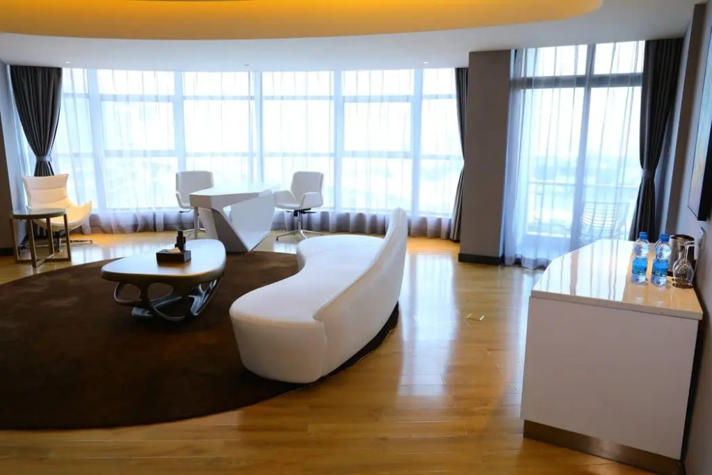 Executive Suite