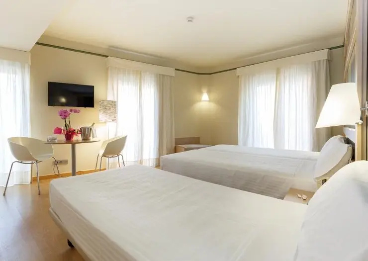 Ciutat de Barcelona Hotel - Chambres