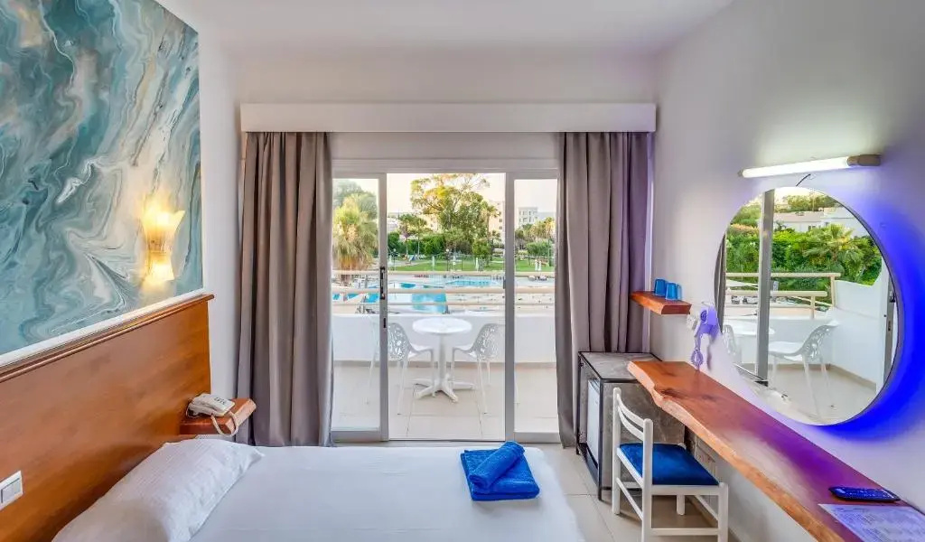 Adelais Bay Hotel - Chambres