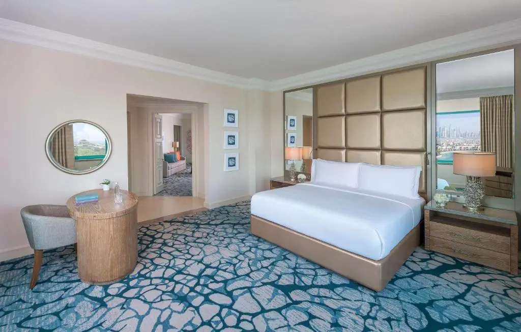 1 Bedroom Skyline Suite