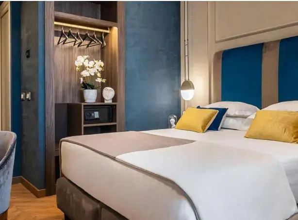 Executive in an Annex Building 100 meters Away Double Suite (full double bed)