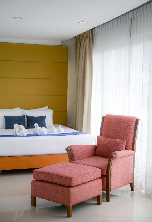 Люкс Panoramic с 2 комнатами с видом на море в Royal Beach View Suites