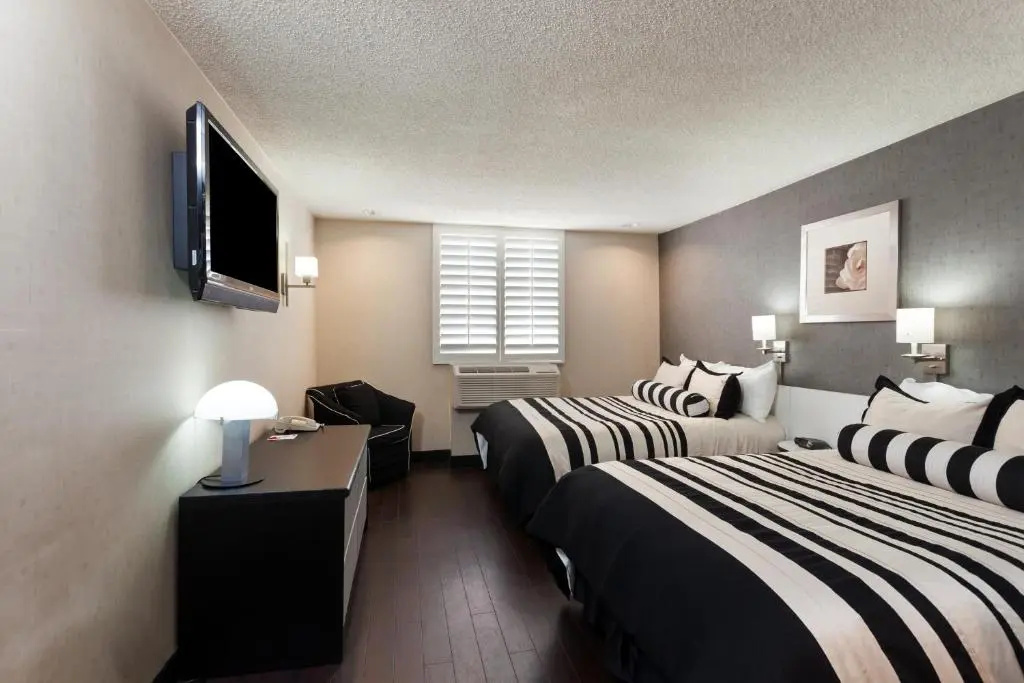Ramada Plaza by Wyndham West Hollywood Hotel & Suites - Chambres