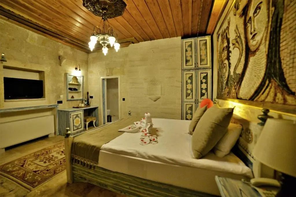 Deluxe Double room (full double bed)