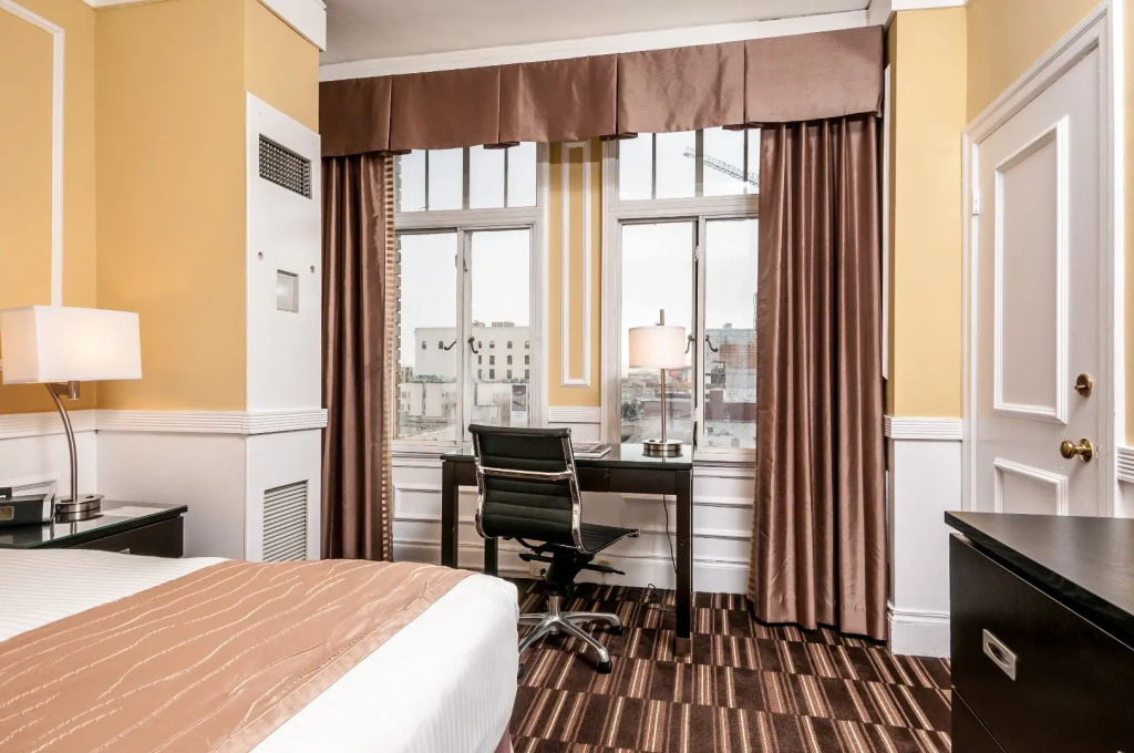 Superior room