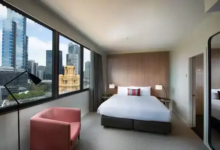 Skyline Double room with river view (full double bed)