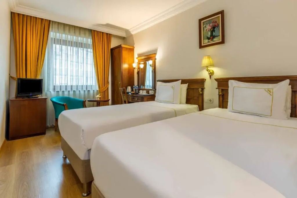 Hotel Golden Crown - Chambres