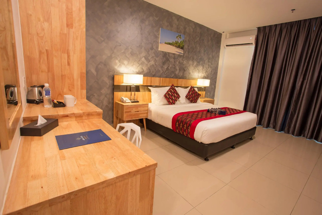 Adya Hotel Kuah Langkawi - Tap to explore photos