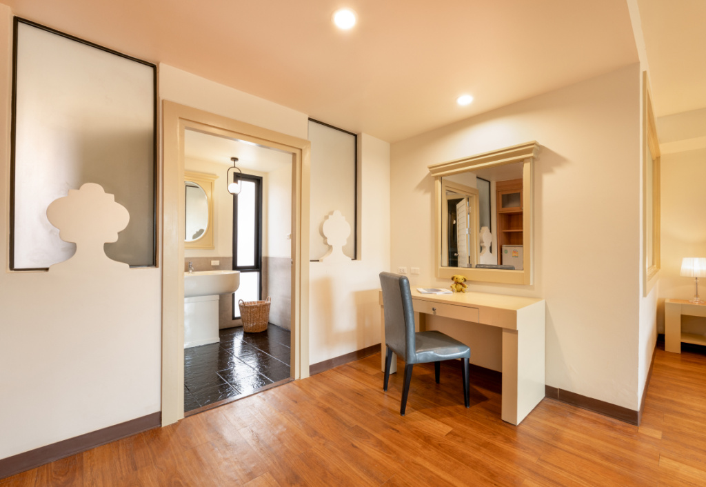 2 Bedrooms Duplex Pool Side