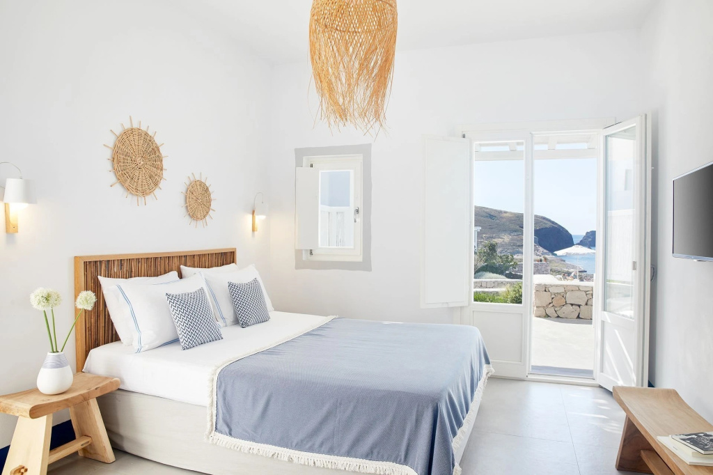 Deluxe Double room with sea view (full double bed)
