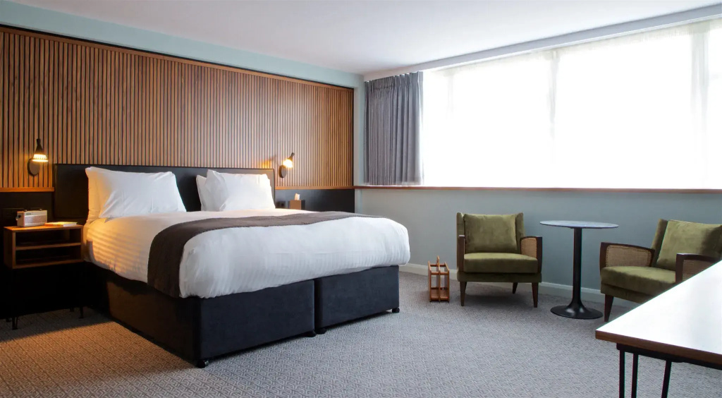 Big Double room (full double bed)