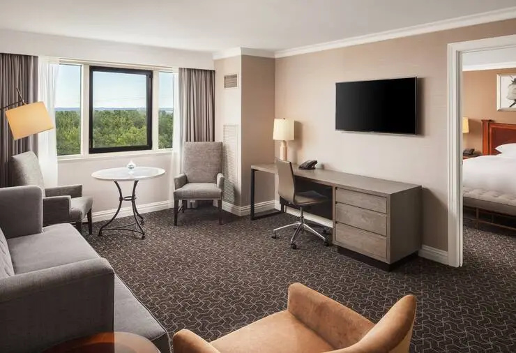 Accessible Double Suite (full double bed)
