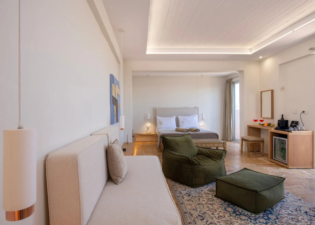 Double Suite (full double bed)