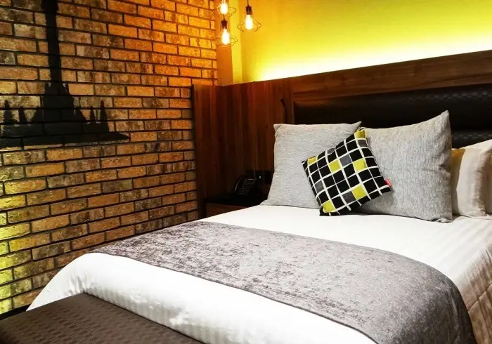 Sencilla King Double room (full double bed)