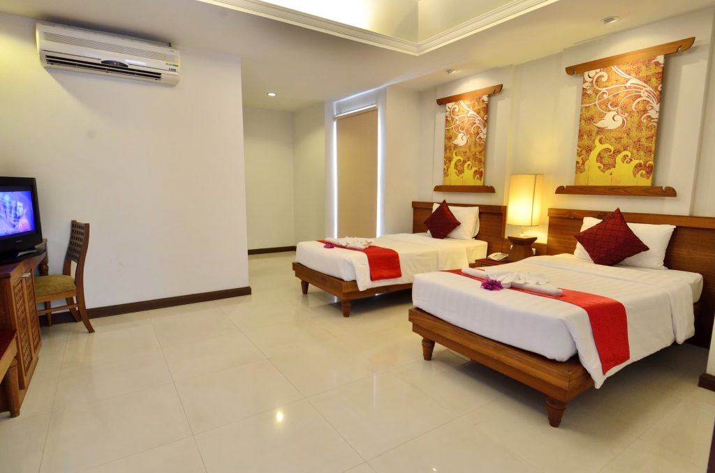 Двухместный номер First 2 отдельные кровати в First Bungalow Beach Resort