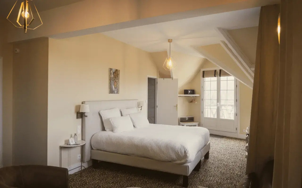 Superior Double room Village View (full double bed)