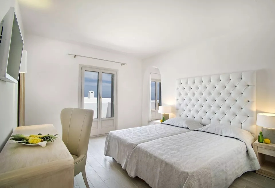 Double Suite (full double bed)