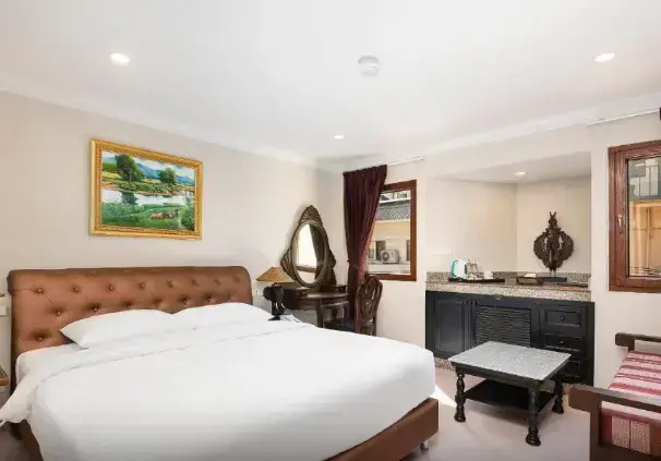 Deluxe Double room (full double bed)