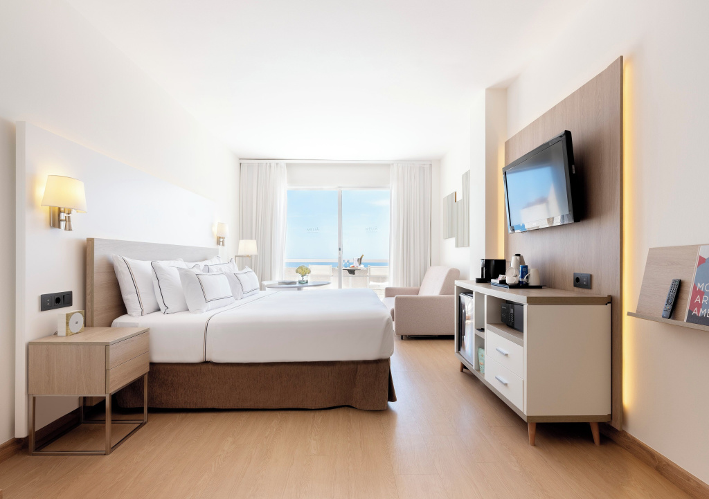 Grand Double Suite with balcony (full double bed)