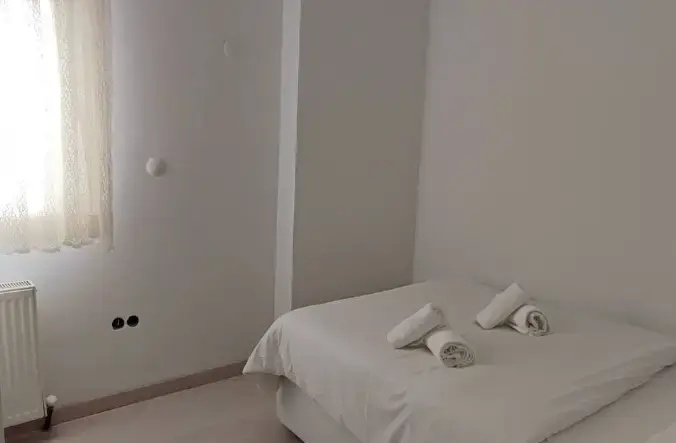 3 Bedrooms Apartment