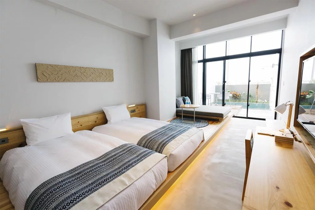 Premier Pool Double room (twin beds)
