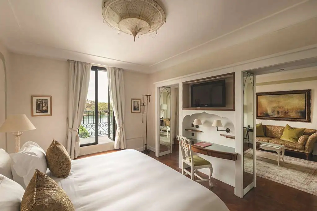 Lagoon view Double Suite with balcony (full double bed)