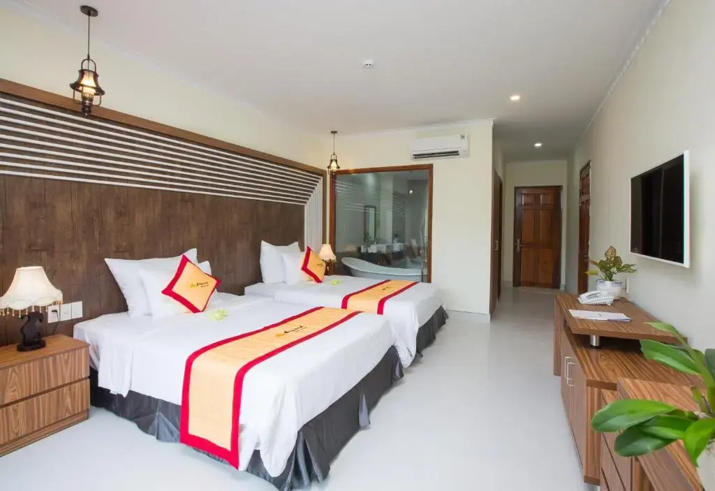 Double Family Suite (twin beds)
