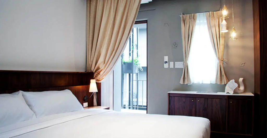 Double room with balcony (full double bed)