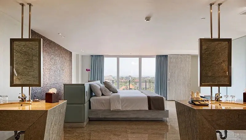 Double Suite (full double bed)